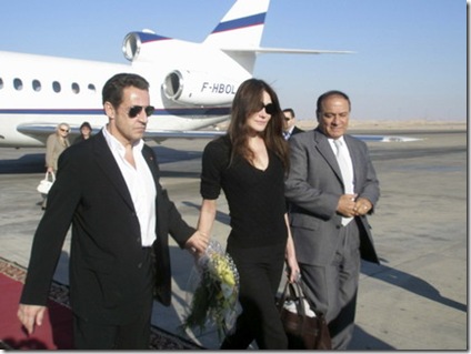 Carla_Bruni_and_Boyfriend_Nicolas_Sarkozy